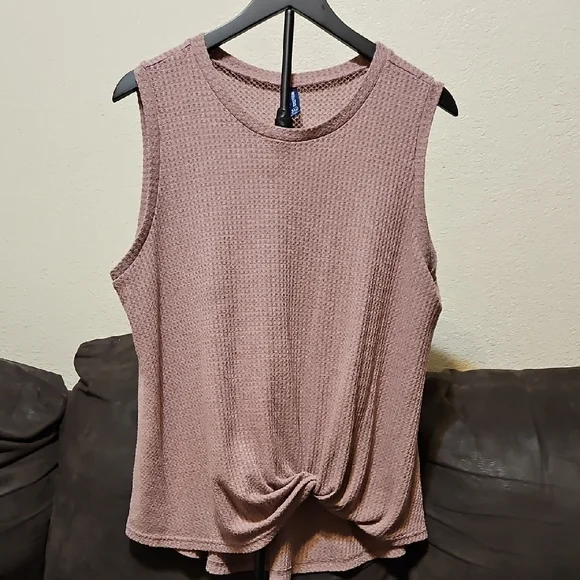 Chic Sleeveless Knit Tank in Dusty Rose - Picture 1 of 6